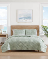 Diamond Isle 3-Piece King Quilt Set - Green/White