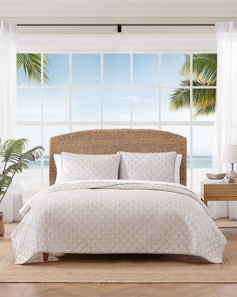 Bahama Fronds Reversible 3-Piece King Quilt Set - Khaki