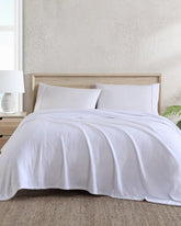 Solid Full/Queen Fleece Blanket - White