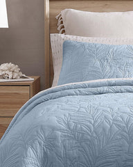 Solid Costa Sera Twin Quilt - Blue