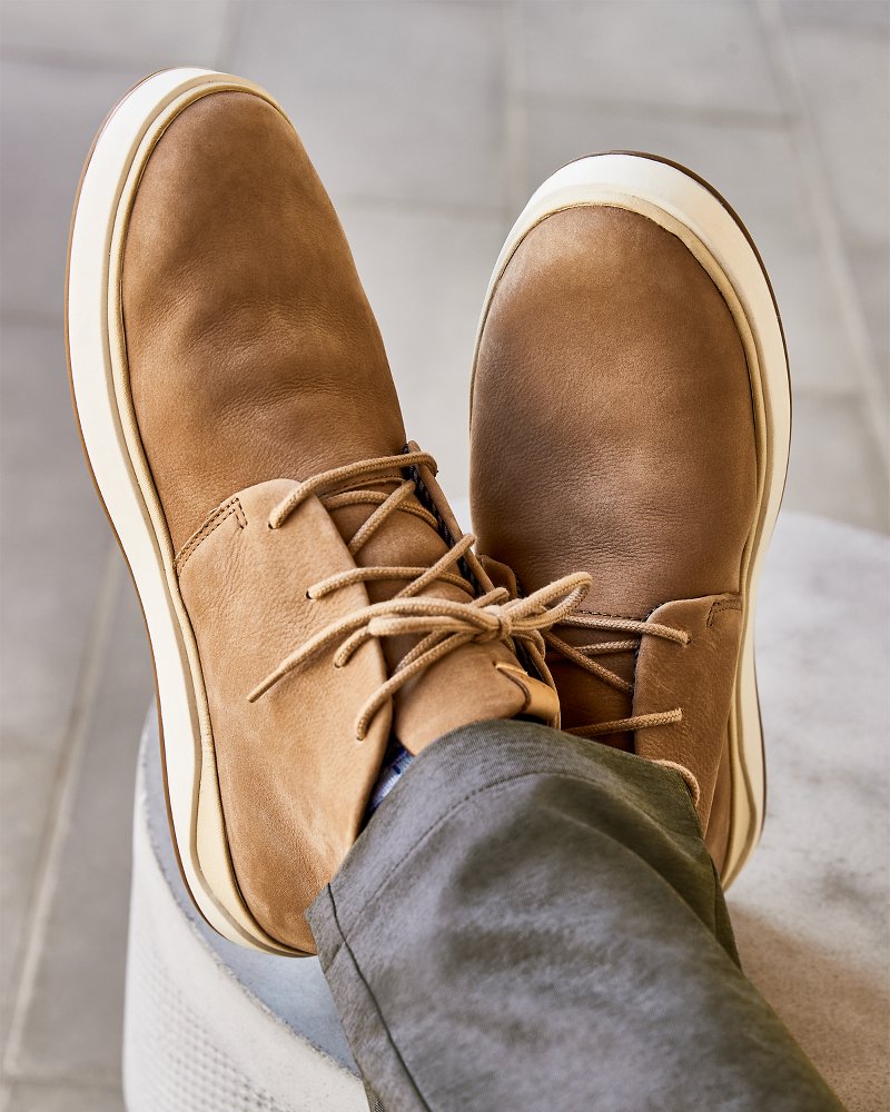 Men's OluKai Papakū 'Ili Chukka Boots - Tan
