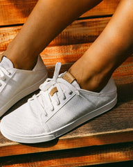 Women's OluKai Pehuea Lī Sneakers - White