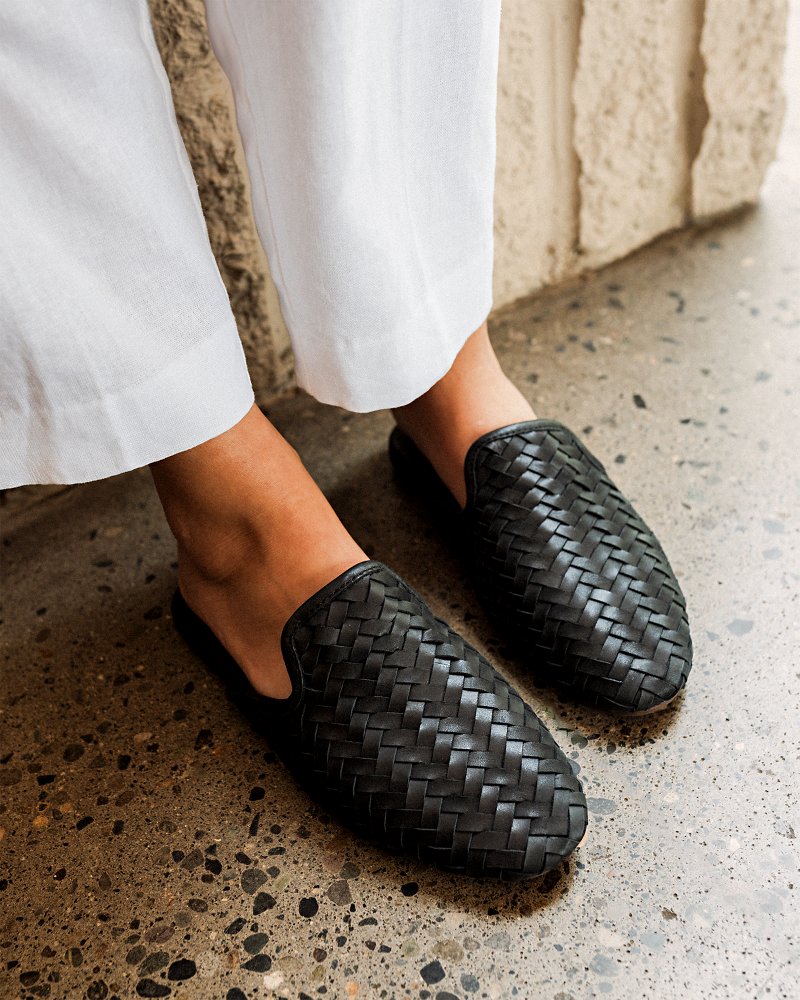 Women's OluKai Mi'i Mules - Onyx