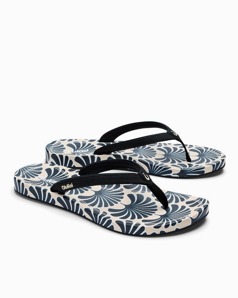 Women's OluKai 'Uiki Sandals - Black
