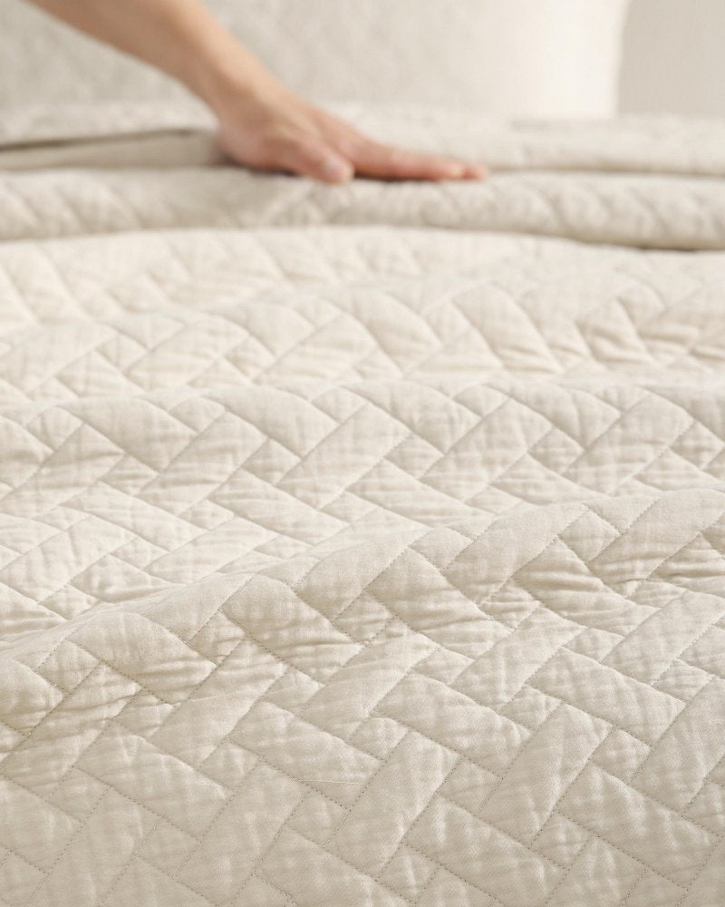 Raffia Solid 2-Piece Twin Quilt Set - Beige
