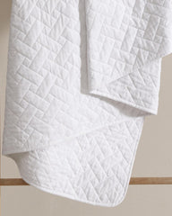 Raffia Solid 3-Piece King Quilt Set - White