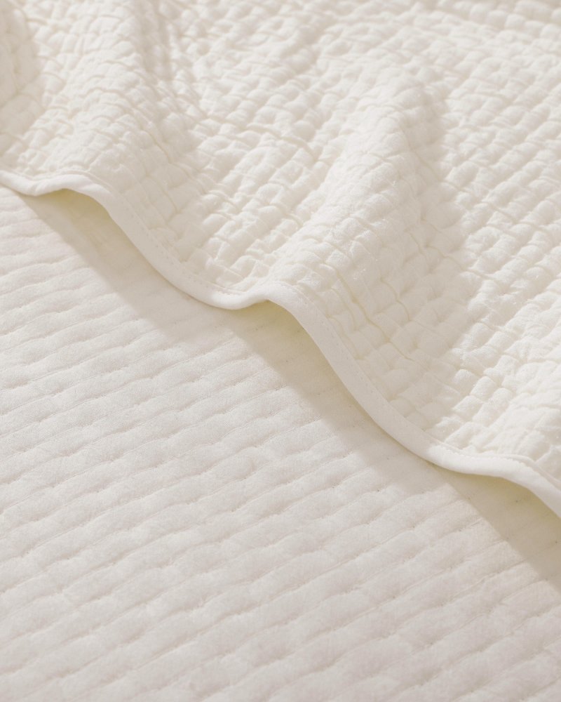 Island Estate Ventura Full/Queen Quilt Blanket - Ivory