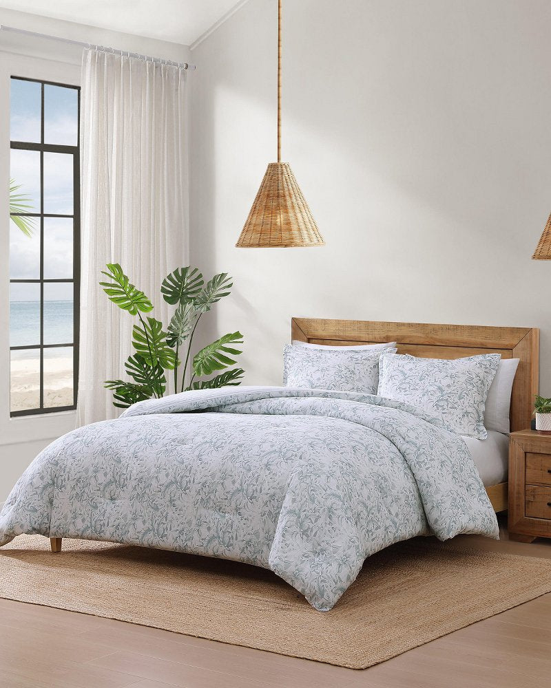 Orchid Bay Reversible Full/Queen 3-Piece Comforter Set - Soft Blue