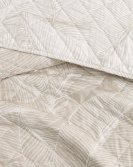 Pebble Palms Reversible 3-Piece Full/Queen Quilt Set - White/Lt Beige