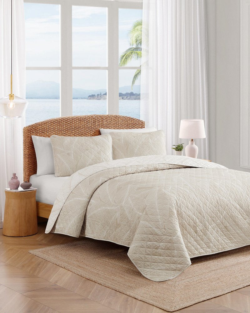 Pebble Palms Reversible 3-Piece Full/Queen Quilt Set - White/Lt Beige