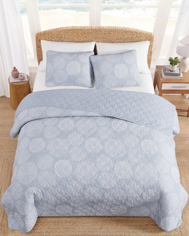 Ocean Island Reversible 3-Piece Full/Queen Quilt Set - Blue Island