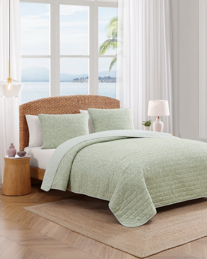 Caicos Isle Reversible 3-Piece Full/Queen Quilt Set - Spring Green
