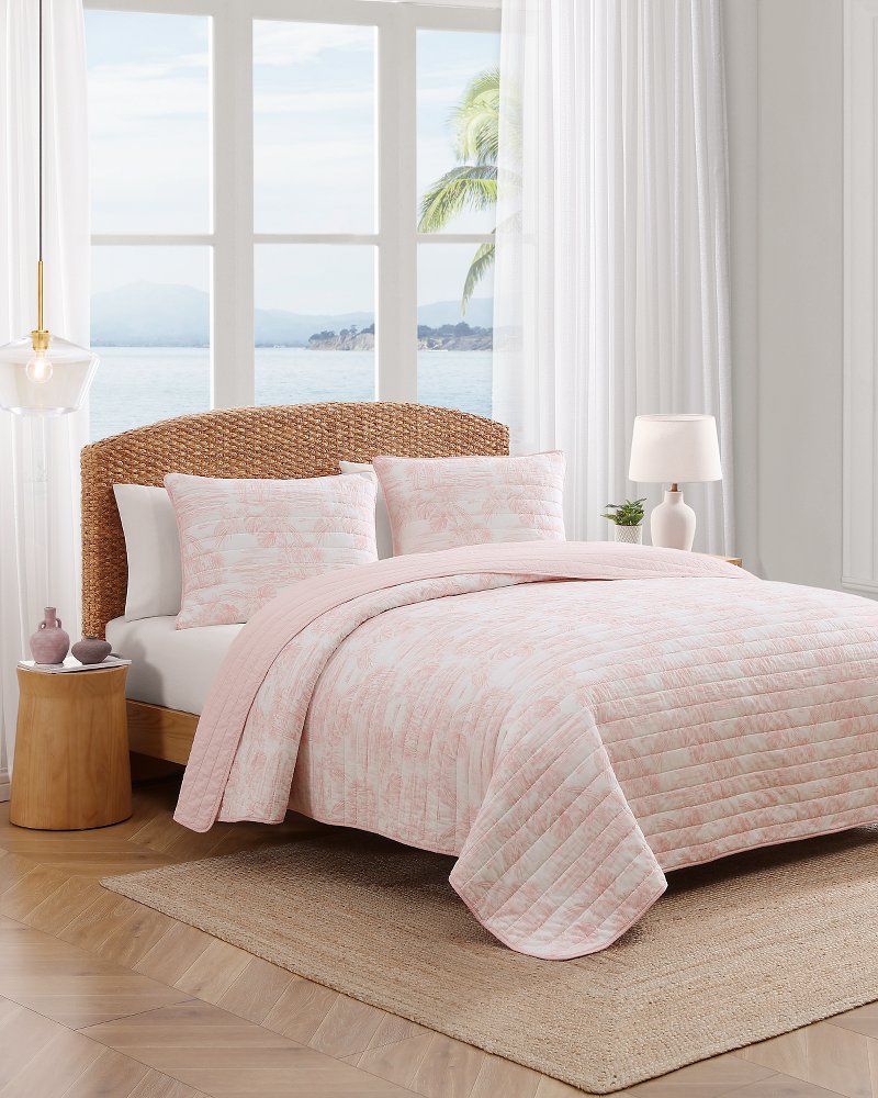 Beach Toile Reversible 3-Piece Full/Queen Quilt Set - Pink