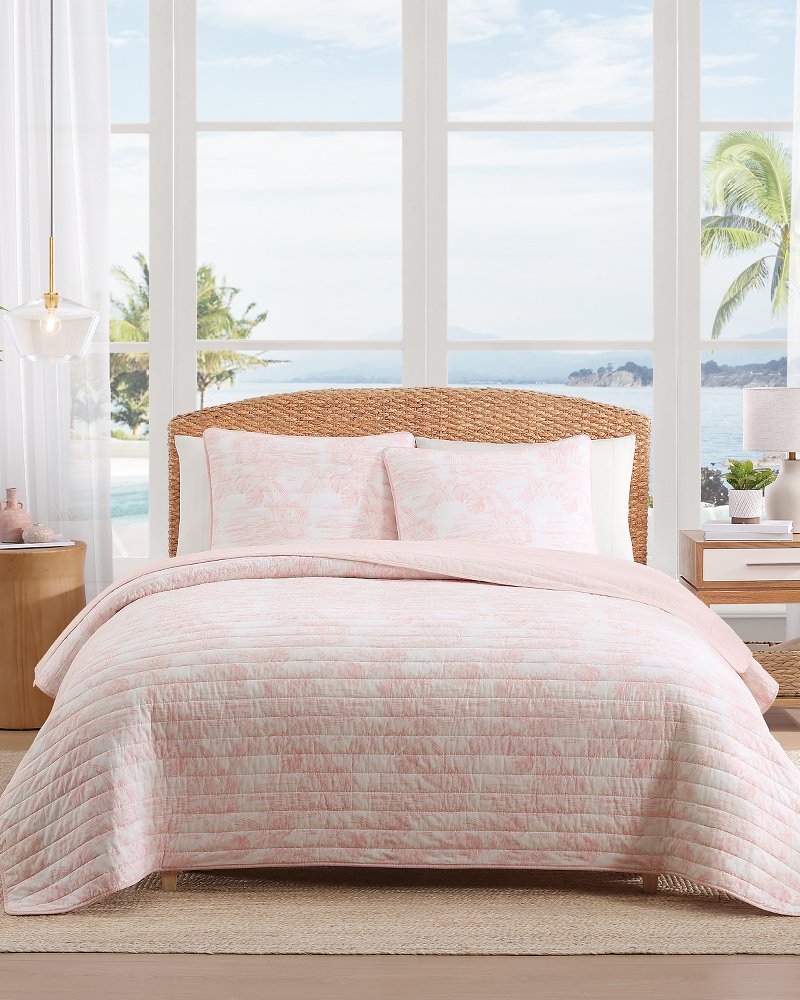 Beach Toile Reversible 3-Piece Full/Queen Quilt Set - Pink