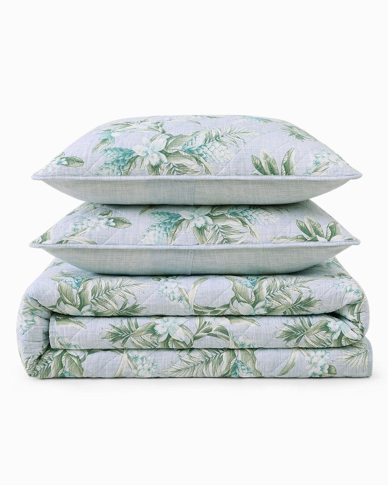 Floral Enchantment Reversible 3-Piece King Quilt Set - Light Blue