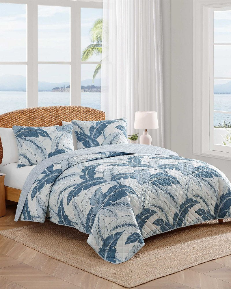 Vintage Palms 3-Piece Full/Queen Quilt Set - White/Blue