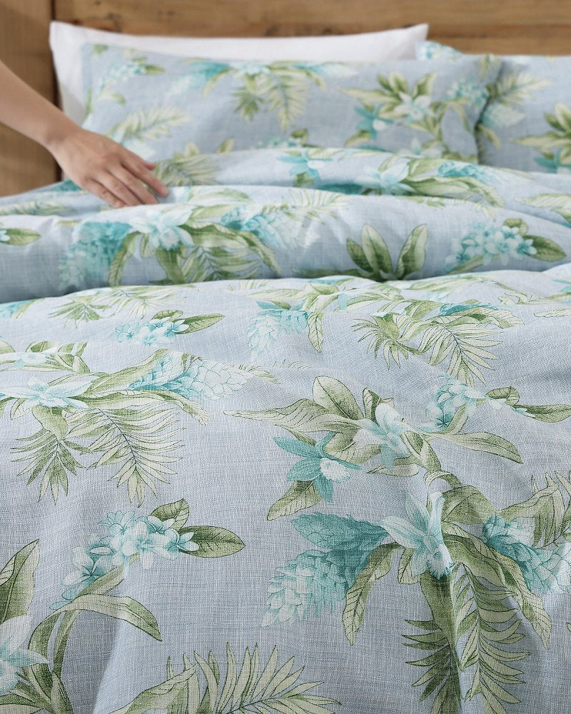 Floral Enchantment Reversible 3-Piece Full/Queen Duvet Cover Set - Light Blue/Aqua
