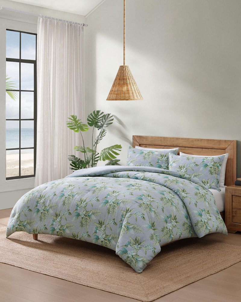 Floral Enchantment Reversible 3-Piece King Duvet Cover Set - Light Blue/Aqua