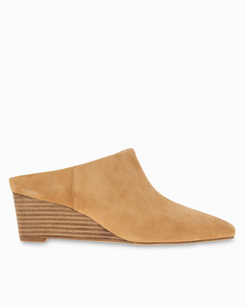 André Assous Wyatt Suede Mules - Biscuit