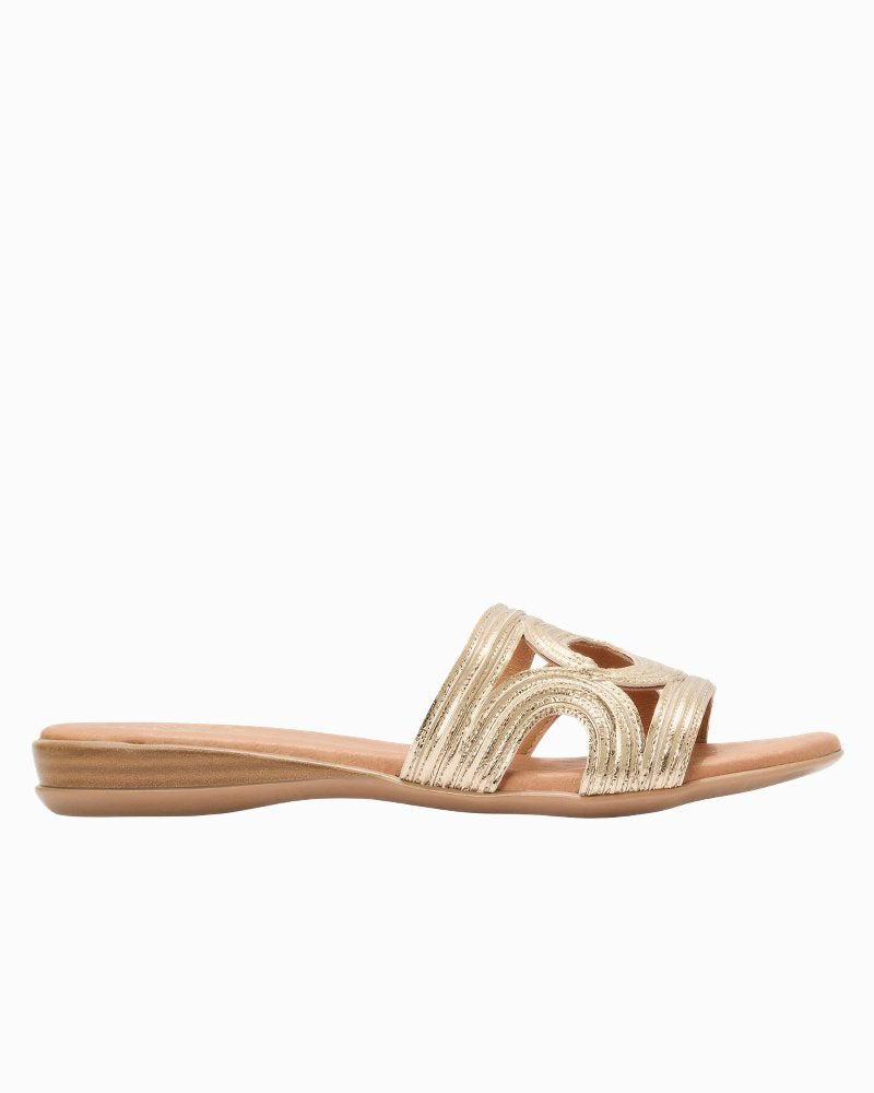 André Assous Nira Featherweights Sandals - Platino