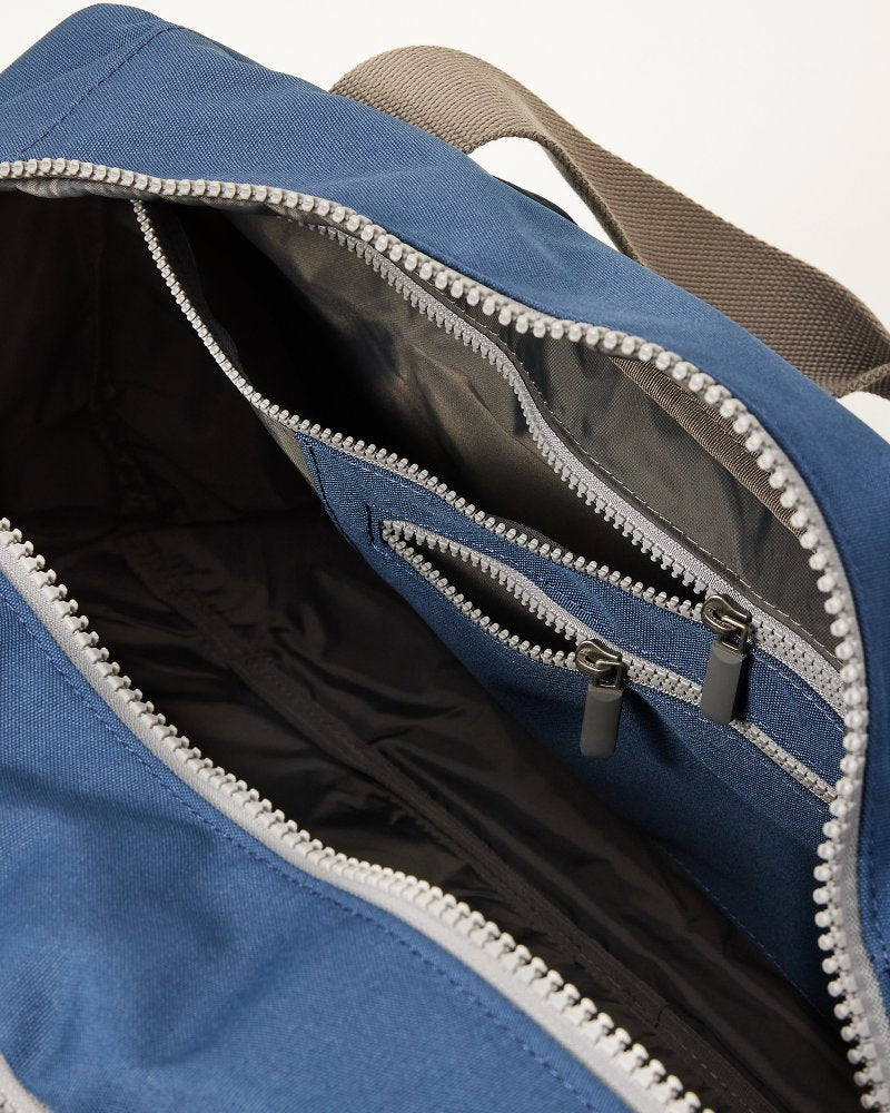 Gatwick Deep Blue Weekend Duffel Bag - Deep Blue