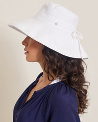 Noosa Upturn Packable Hat - White