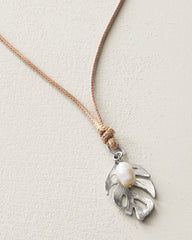 Harbor Glow Monstera Shaky Charm Necklace - Silver