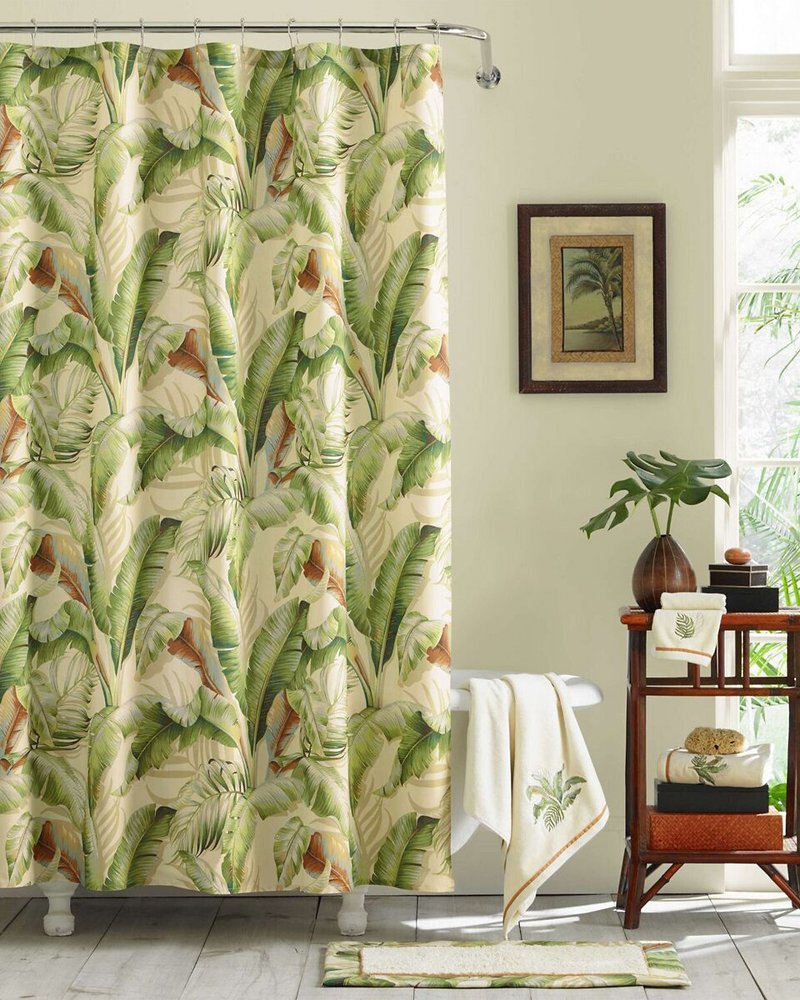 Palmiers Medium Green Shower Curtain - Green