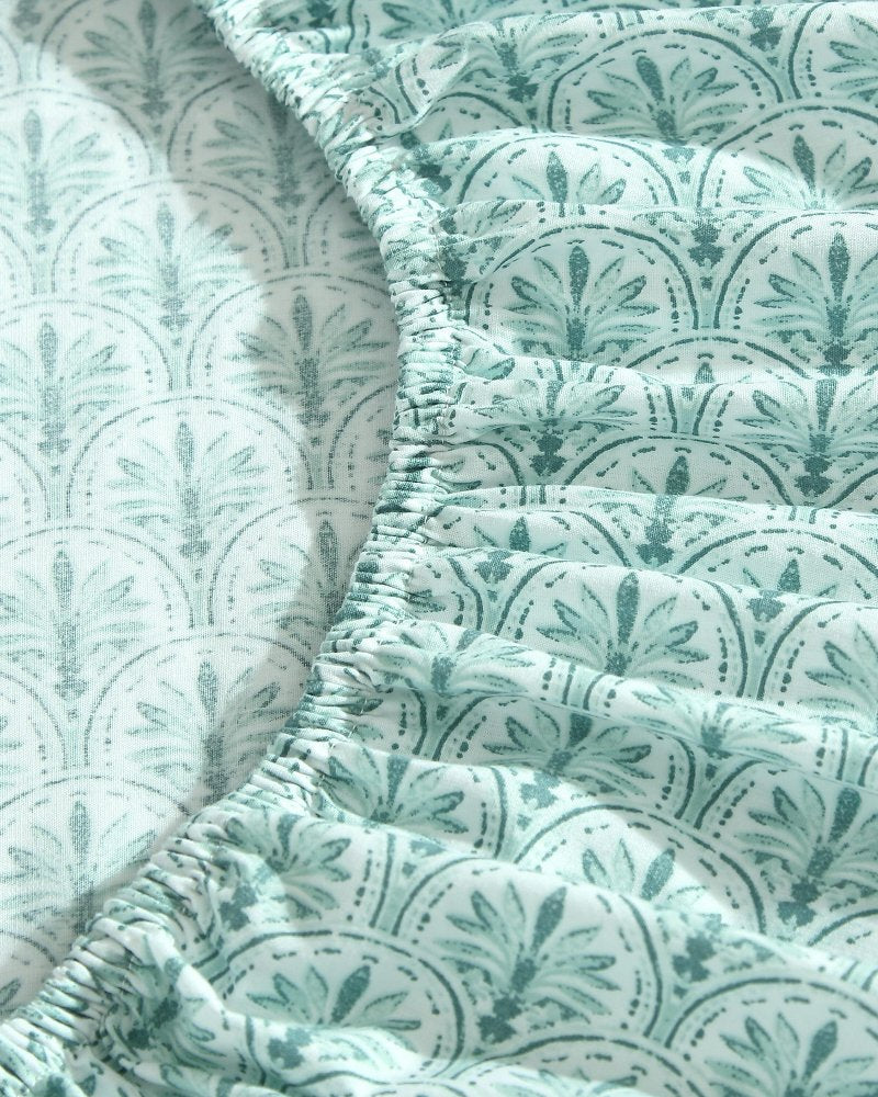 Coastal Batik Green 4-Piece Queen Sheet Set - Spring Green
