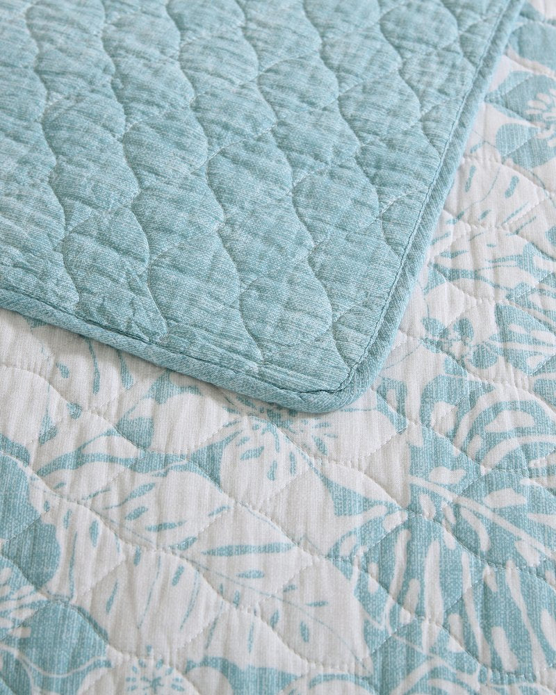 Laguna Beach Reversible 3-Piece Full/Queen Quilt Set - Blue