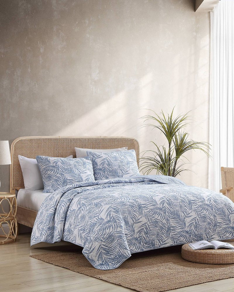 Palmday Reversible 2-Piece Twin Quilt Set - Blue Canal