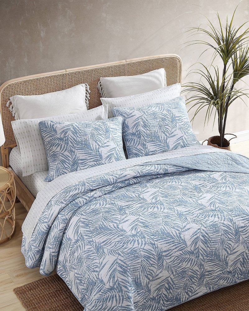 Palmday Reversible 3-Piece Full/Queen Quilt Set - Blue Canal