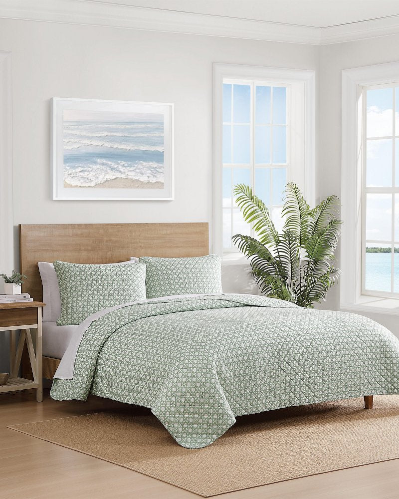 Diamond Isle 3-Piece King Quilt Set - Green/White