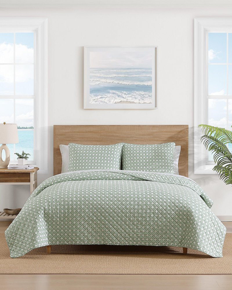 Diamond Isle 3-Piece King Quilt Set - Green/White