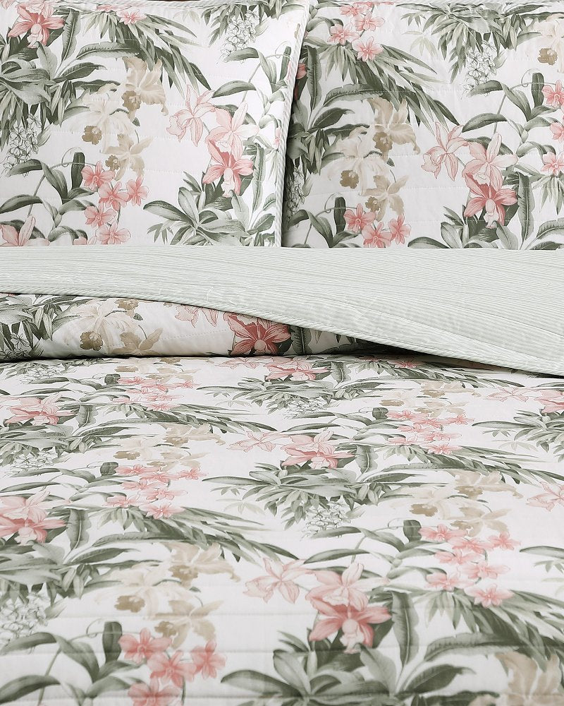 Island Orchid Reversible 3-Piece Full/Queen Quilt Set - Coral Pink/Cream