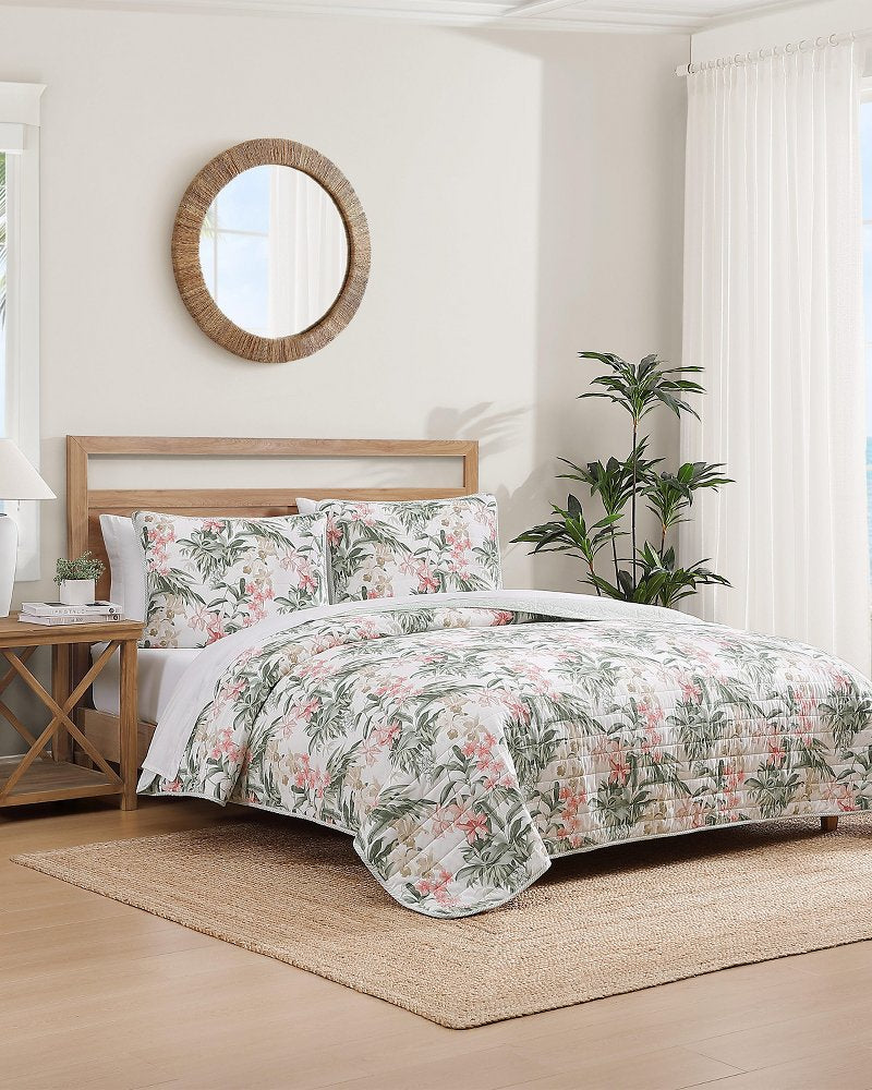 Island Orchid Reversible 3-Piece Full/Queen Quilt Set - Coral Pink/Cream
