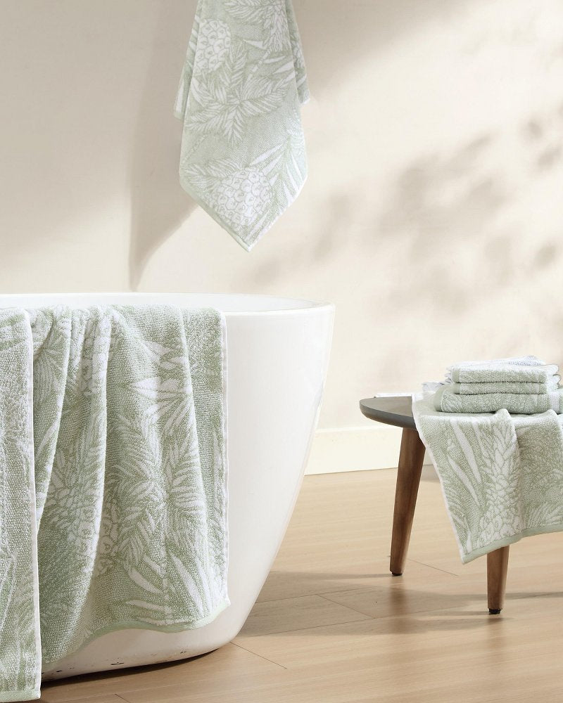 Pineapple Venture 6-Piece Bath Towel Set - Sage/White