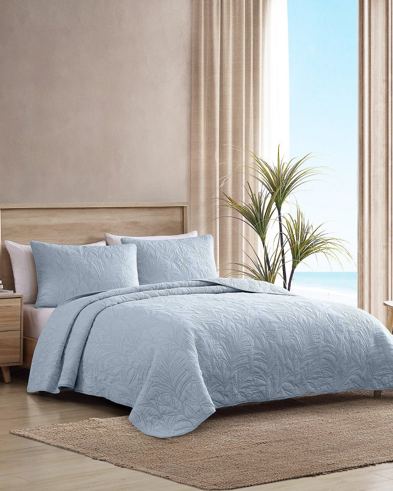 Solid Costa Sera Full/Queen Quilt - Blue