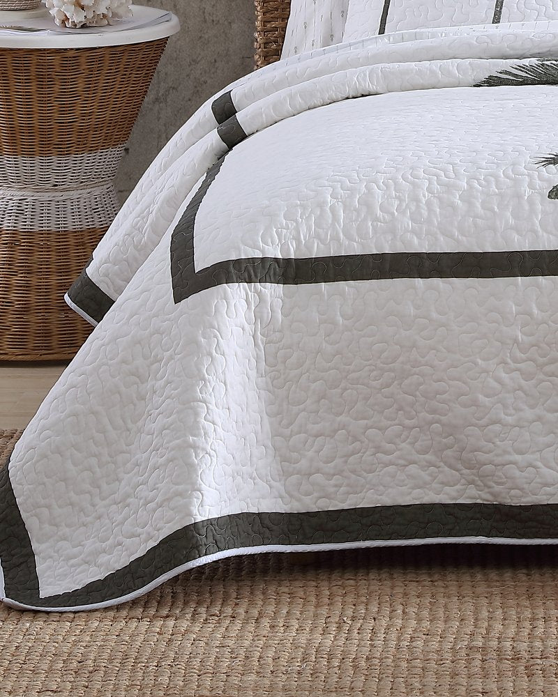 Palm Island Reversible Full/Queen Quilt - Grey