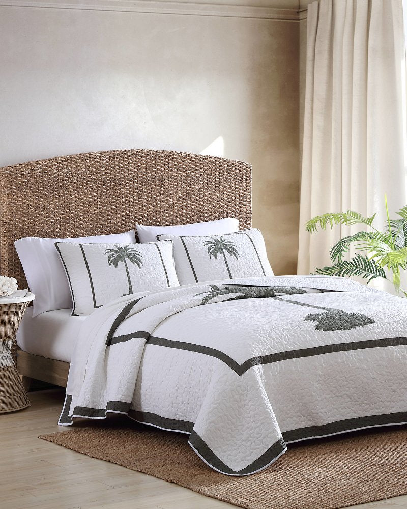 Palm Island Reversible King Quilt - Grey