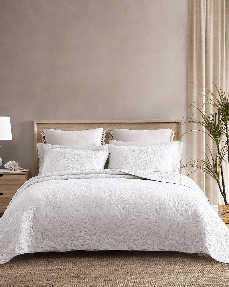 Solid Costa Sera 2-Piece Standard Quilted Sham Set - White