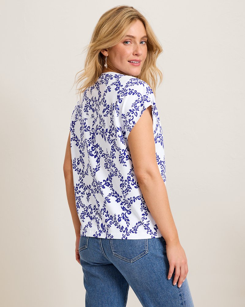 Kauai La Flora V-Neck T-Shirt - White